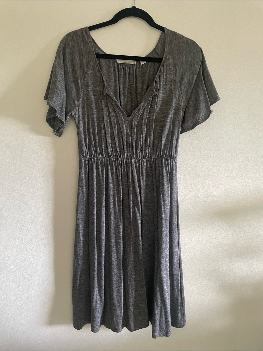 Country Road Heather Gray V-Neck Midi Dress